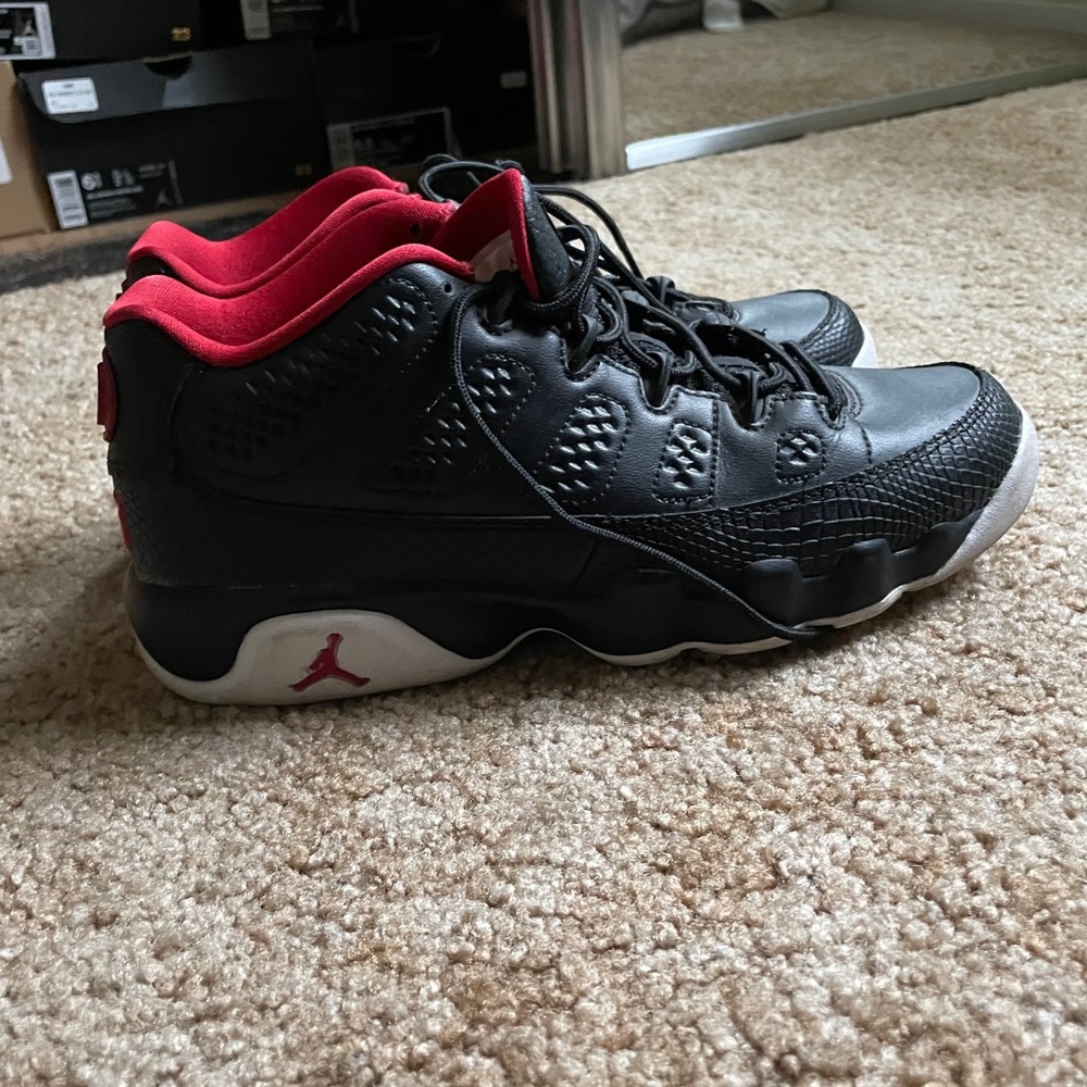NIKE AIR JORDAN 9 RETRO LOW BLACK-GYM RED-WHITE - Picture 3 of 5